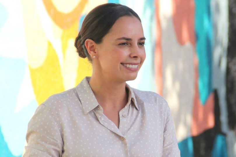 uploads/6/32/01 (6).Png